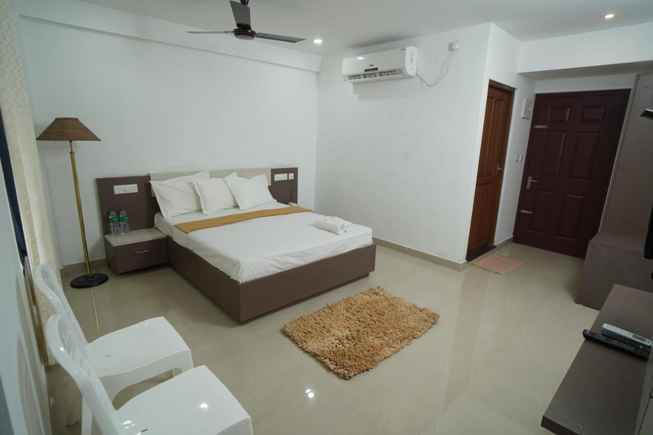 Sn Rooms Perumpāvūr Екстериор снимка