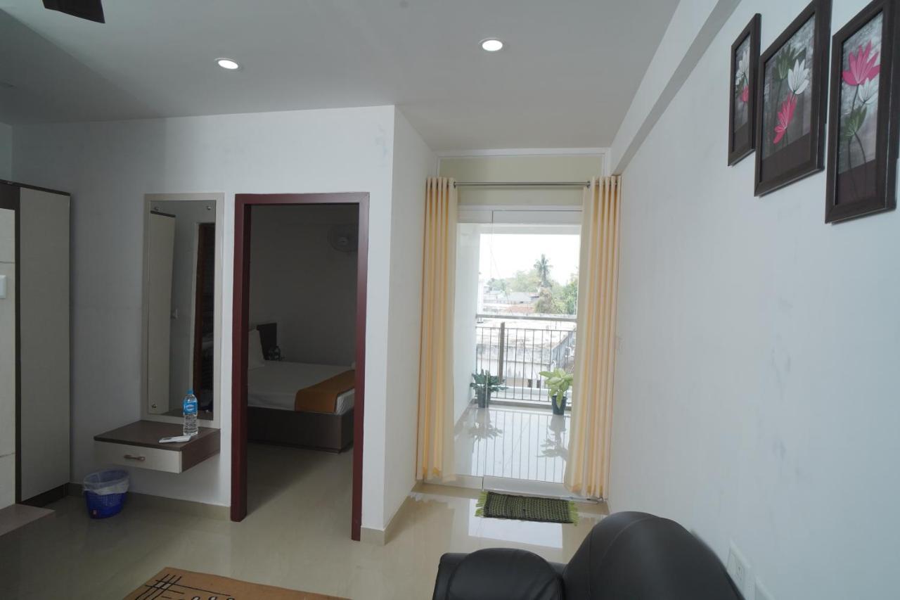 Sn Rooms Perumpāvūr Екстериор снимка